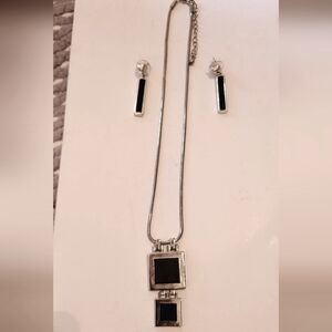 Siver black pendant and earrings set